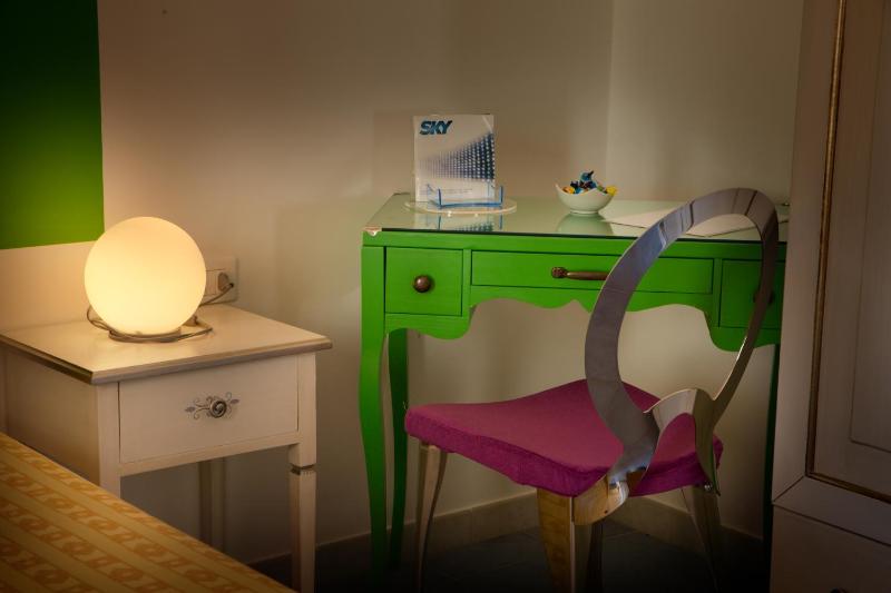 Triple Room image 4