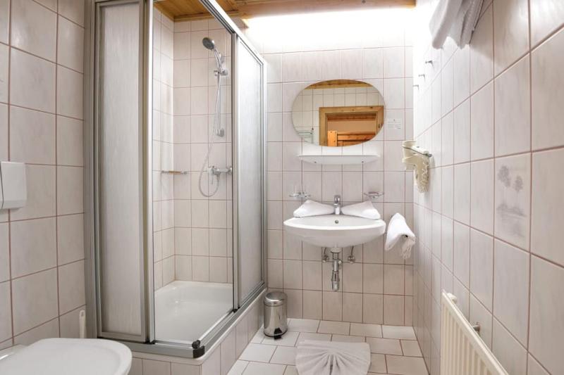 Single Room with Balcony image 4