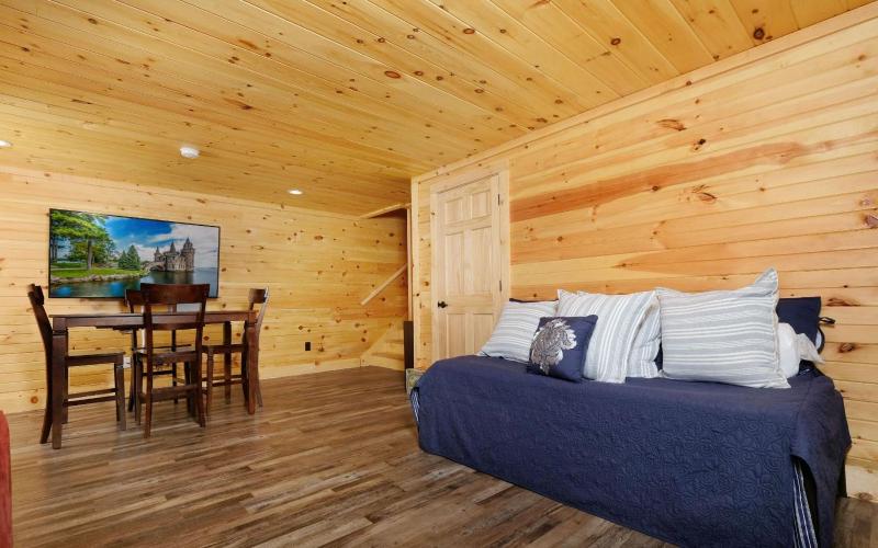 Breathtaking mountain views! June discounts available! - Birdhouse - - image 22