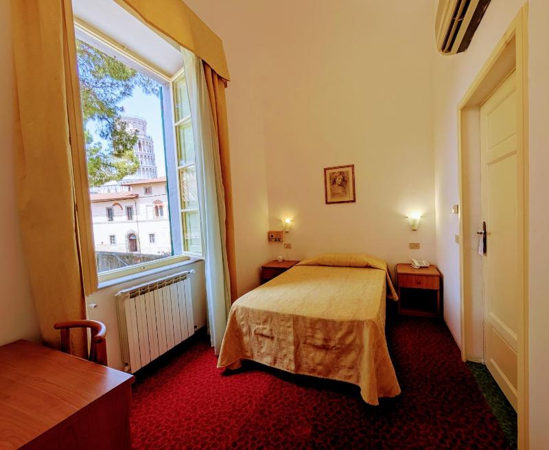 Single Room image 1