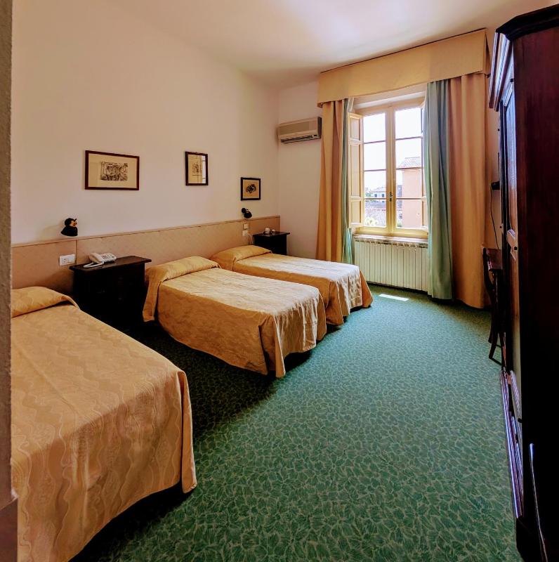 Triple Room image 3