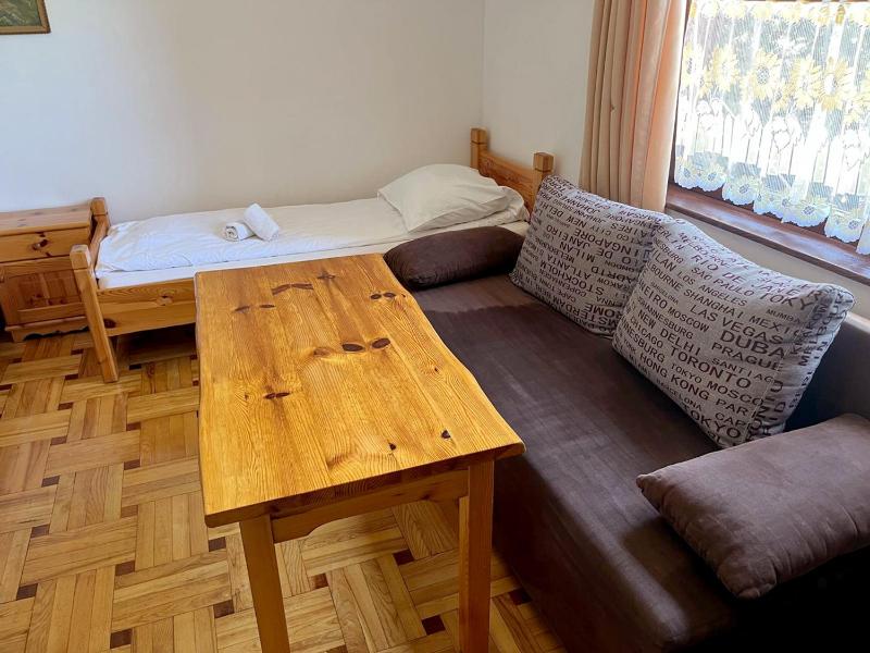Family Room with Garden View image 4