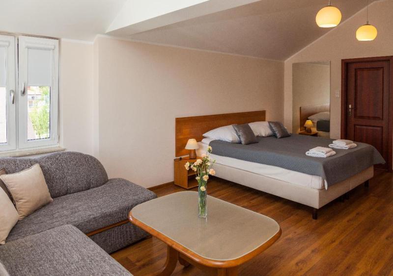 Deluxe Double Room image 4