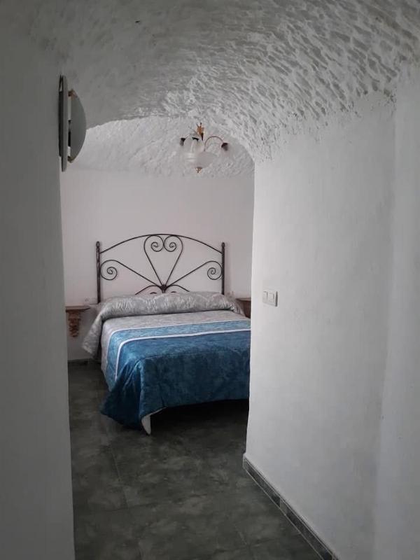 Two-Bedroom Townhouse image 3