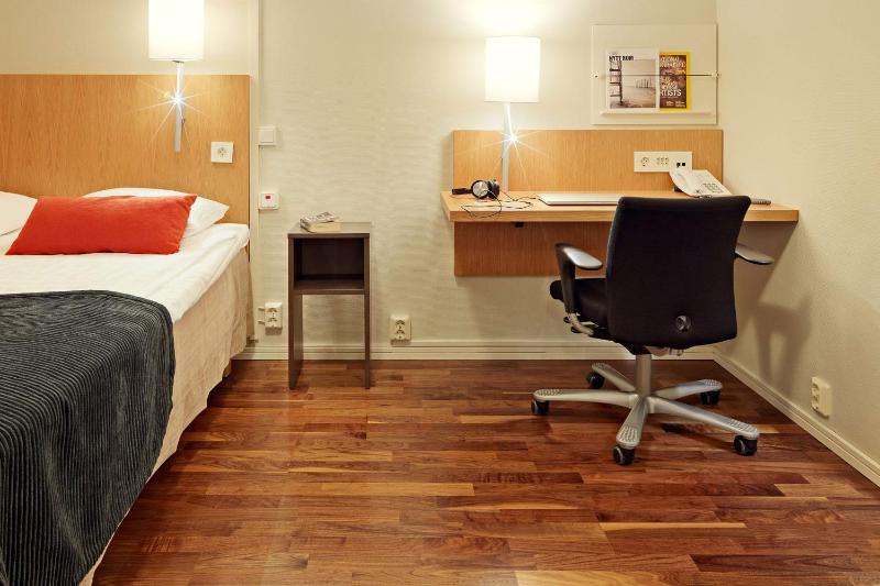 Economy Double Room without Window image 4