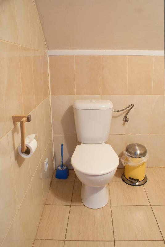 Standard Double Room image 3