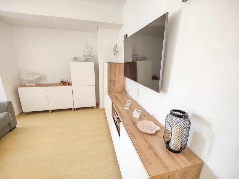 Apartamento con aire acondicionado y gran piscina! - image 22