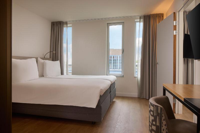 Luxury Quadruple Room image 3