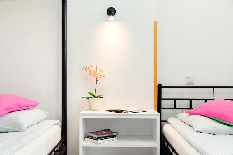 Triple Room with Private Bathroom image 4