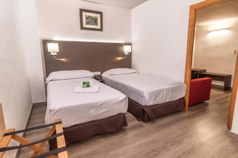 Superior Double Room image 1