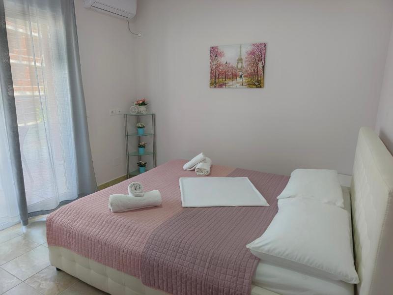 Blue Eyes Apartments - image 6