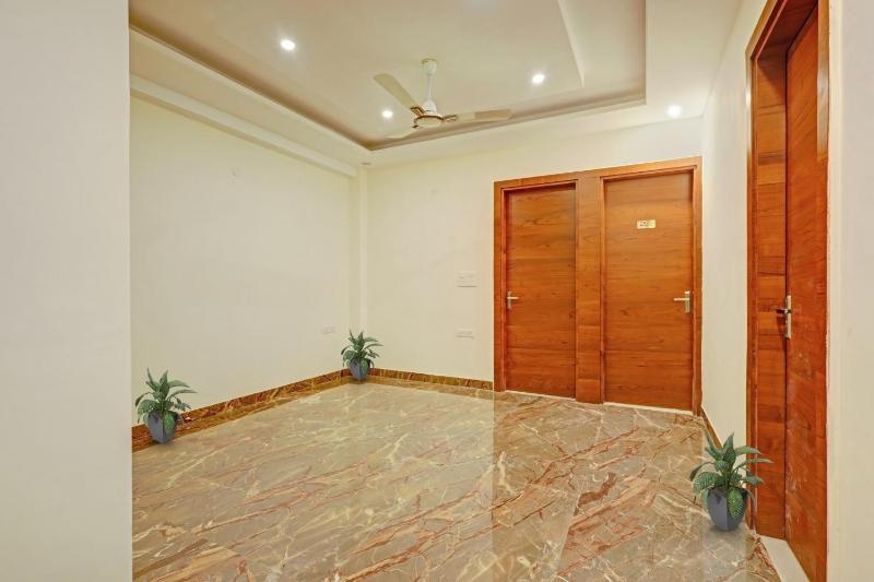 Townhouse Lucky Grand Palace - image 18