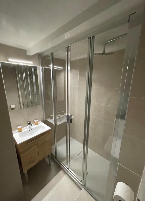 Double Room image 4