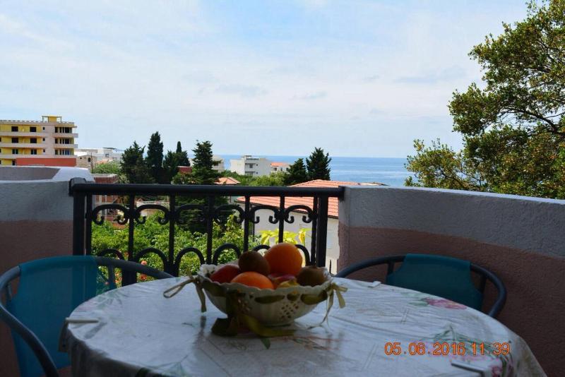 Studio with Balcony and Sea View (2 Adults) image 4