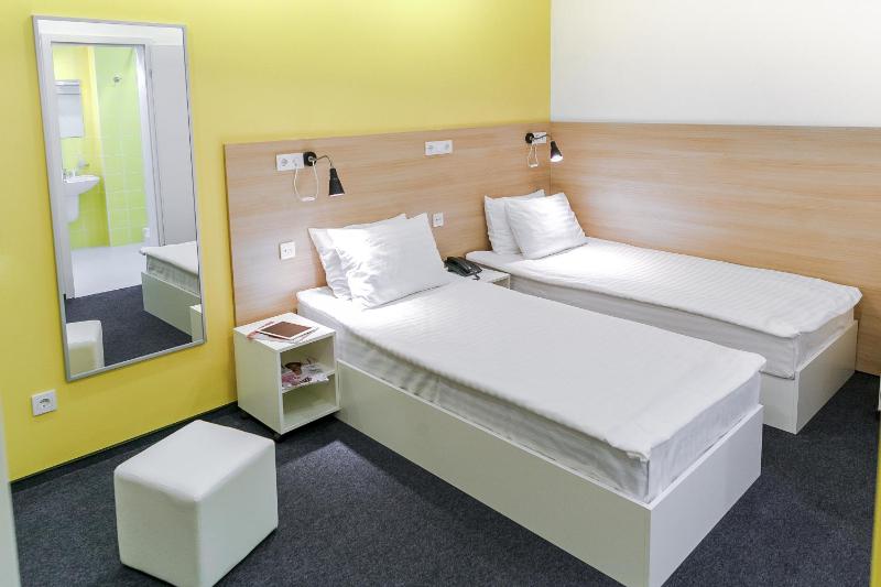 Economy Double or Twin Room image 3