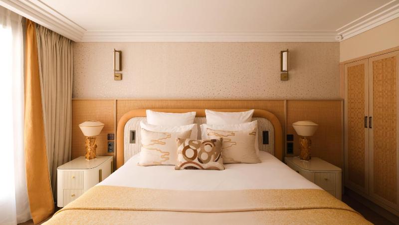 Double or Twin Room image 3