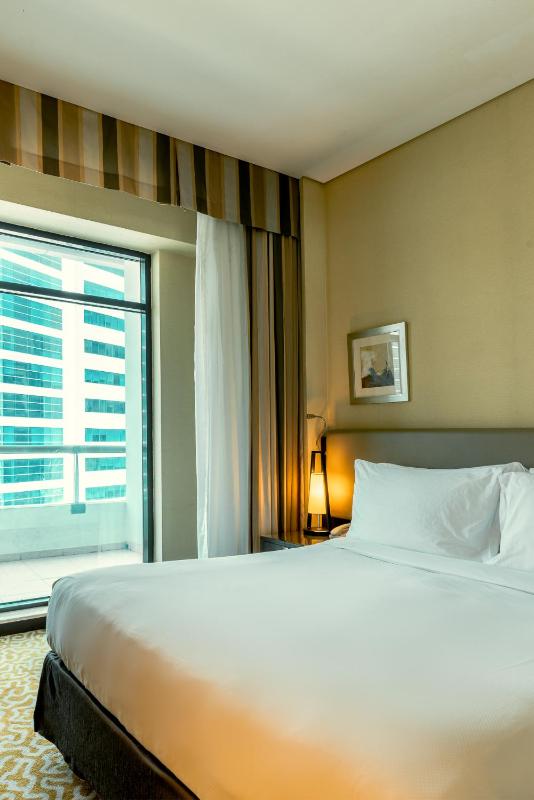 Executive King Room image 3