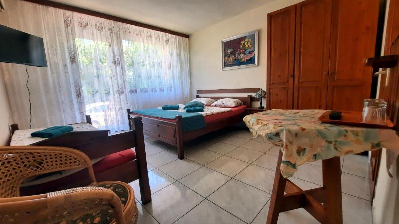 Triple Room with Private Bathroom image 2