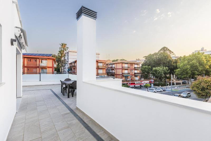 A&N Mediterranean Rooftop Escape Torre del Mar - image 10