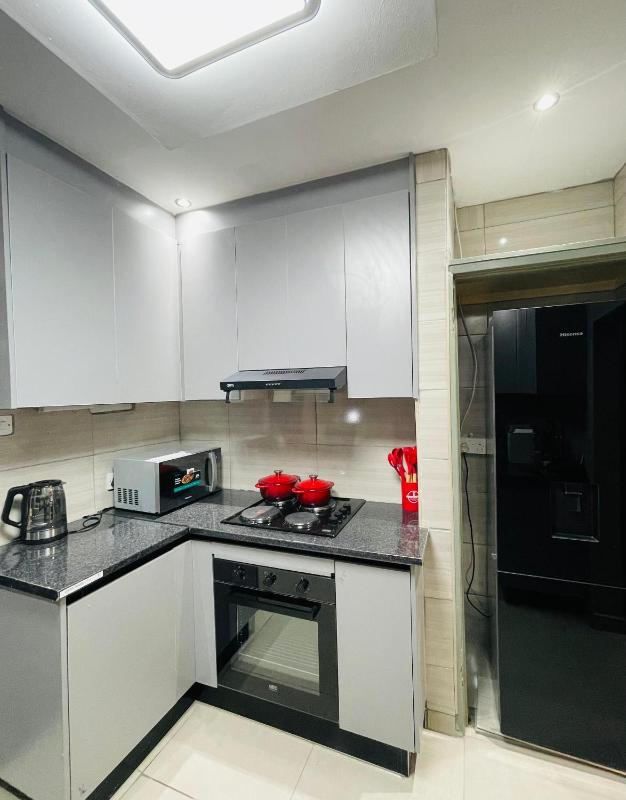 Que Self Catering Apartments - image 12