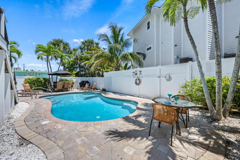 Tidal Wave - In Siesta Key Village Pet Friendly Private Pool! - image 15