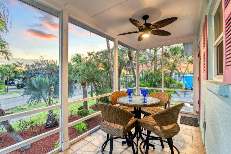 Tidal Wave - In Siesta Key Village Pet Friendly Private Pool! - image 14