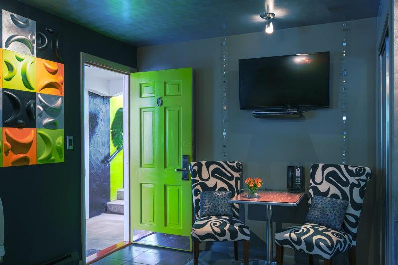Studio 2 image 2