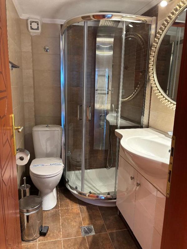 Two-Bedroom Apartment with Resort View image 2