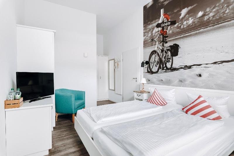 Economy Double Room Annex image 1