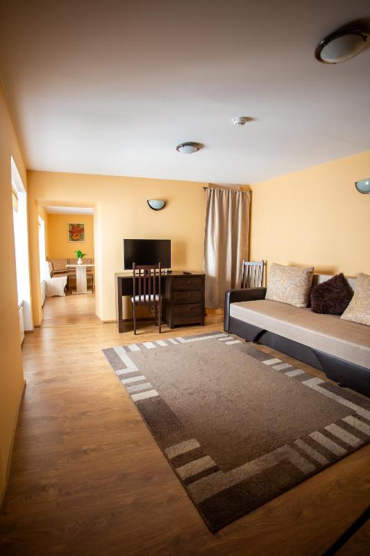 Family Room image 1