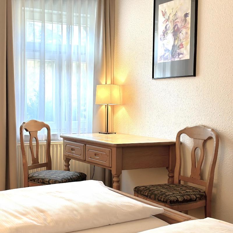 Double Room image 2