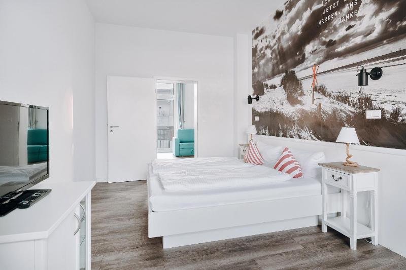 Family and Friends Room Annex image 1