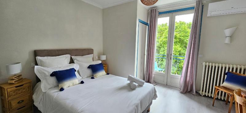 Superior Double Room image 3