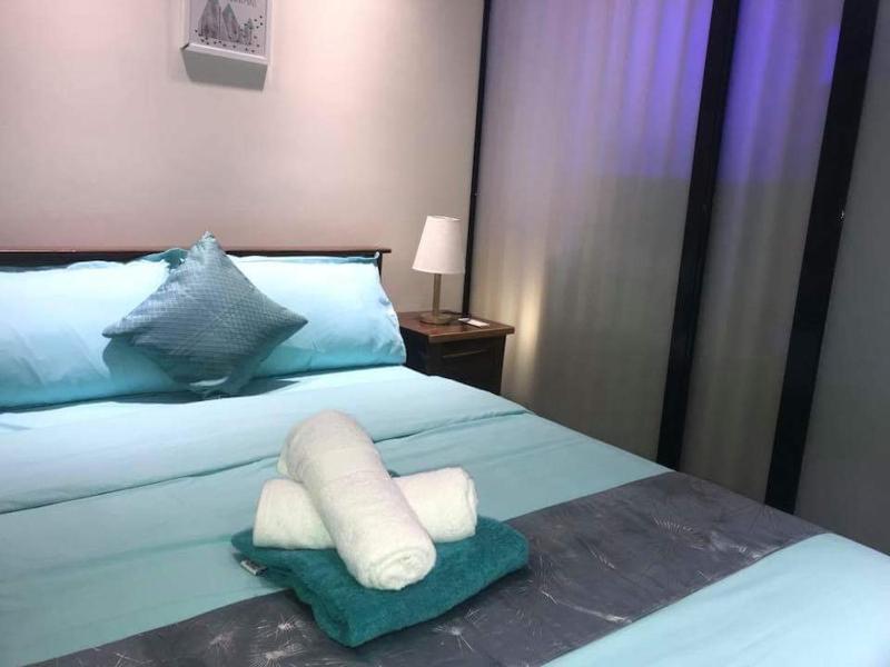 Isidro's Crib at Matina Enclaves Residences with a strong wifi and netflix - image 3