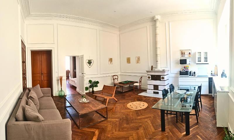 Cristal suite – a hidden gem in historic center - image 7