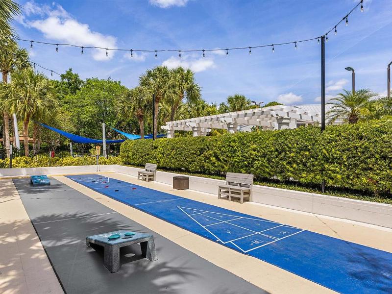 Marriott's Royal Palms 2BR Apartment with Resort Access - image 3