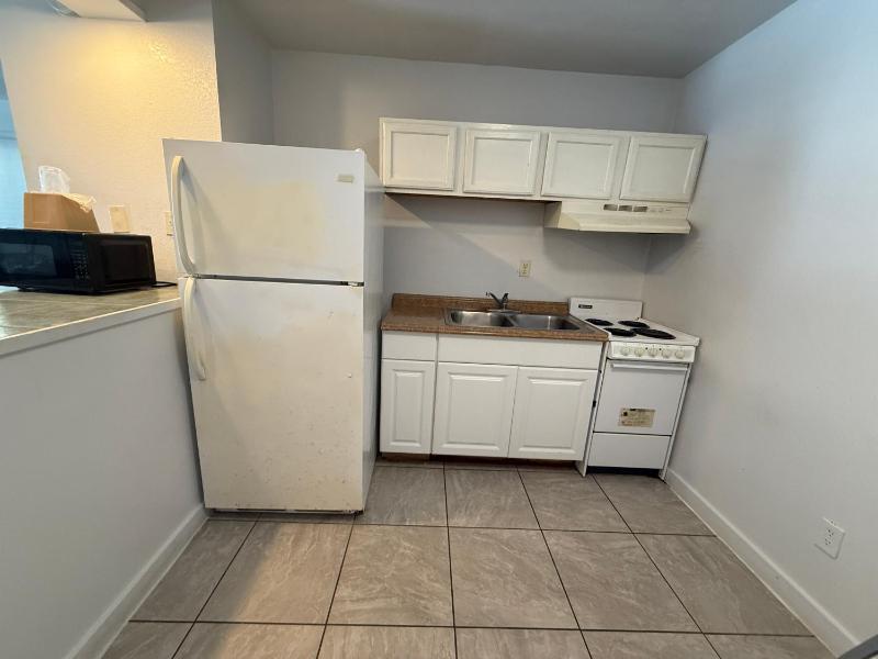 Standard Room with Kitchenette image 3