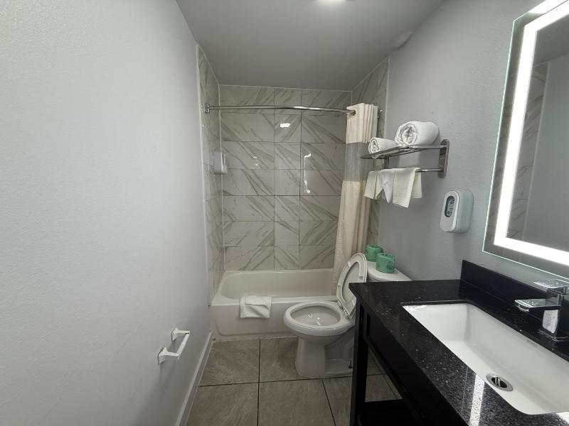 Blue Marlin Motel - image 27