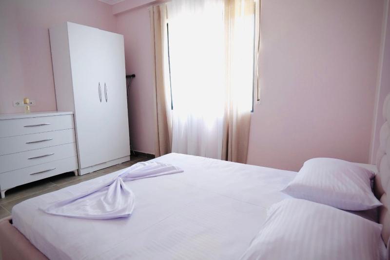 Aren Suite - image 1