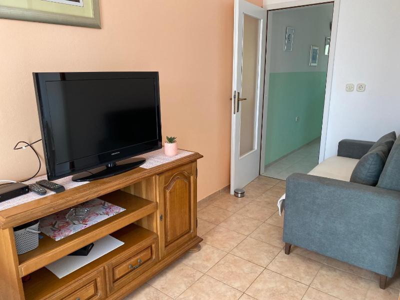 Two-Bedroom Apartment with Terrace and Sea View image 1