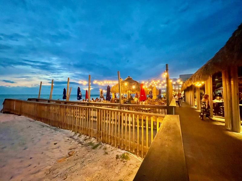Stylish Home near Anna Maria Island with heated pool - image 19