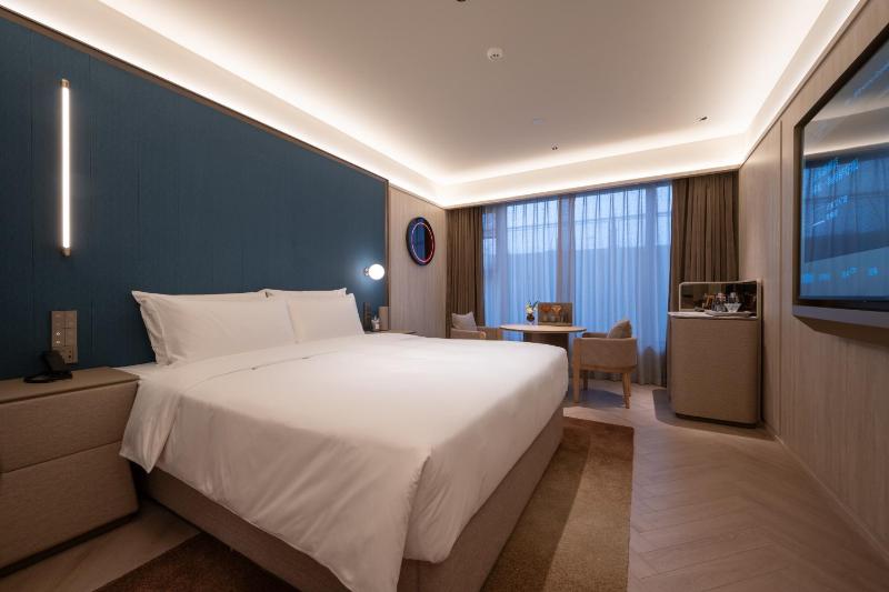 Crystal Hotel Qingdao Badaguan Scenic Area - image 19