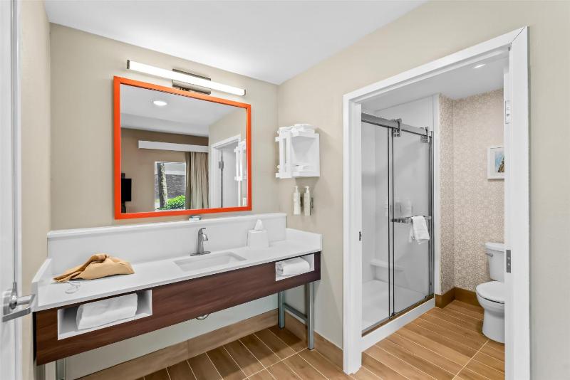 King Studio Suite - Non-Smoking image 2
