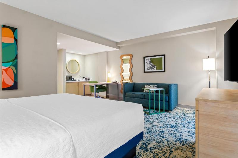 King Studio Suite with Sofa Bed and Balcony image 1