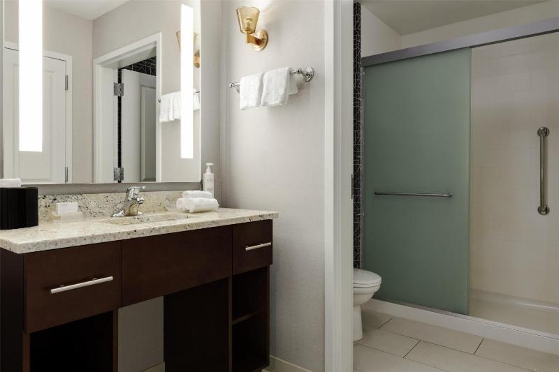 King Studio Suite - Non-Smoking image 2