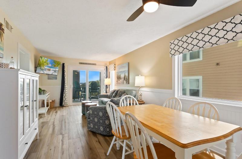 SO5A - Oceanside Bungalow - image 32