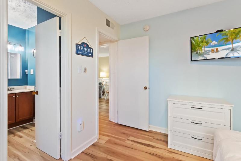 SO5A - Oceanside Bungalow - image 20