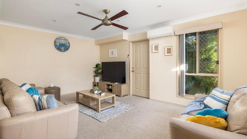 Shoal Bay Townhouse with Spa - image 31