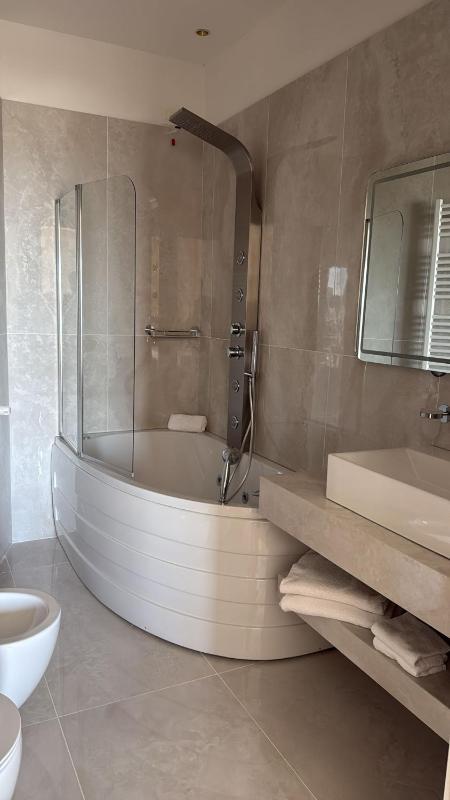 Superior Triple Room image 2