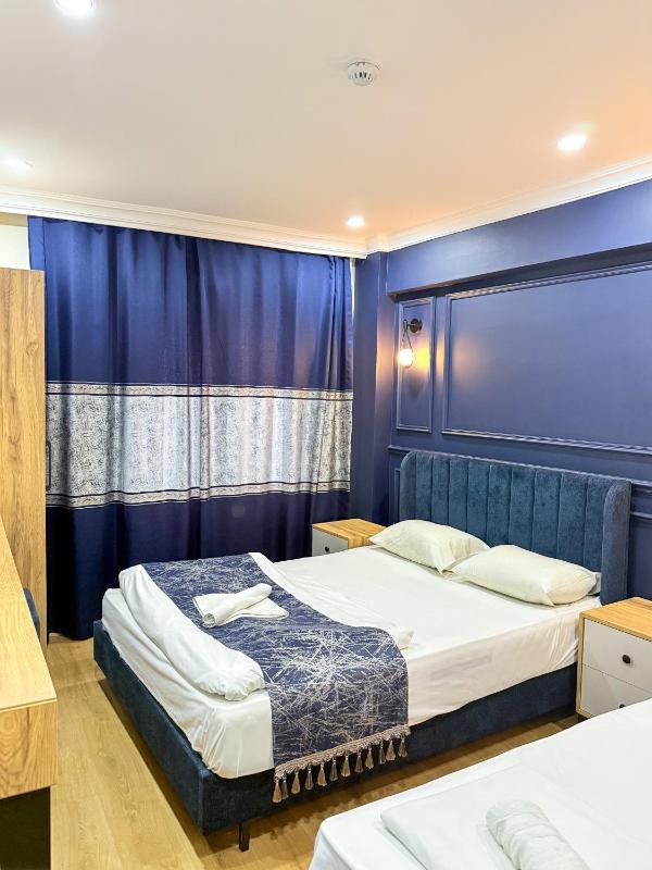 Standard Triple Room image 3